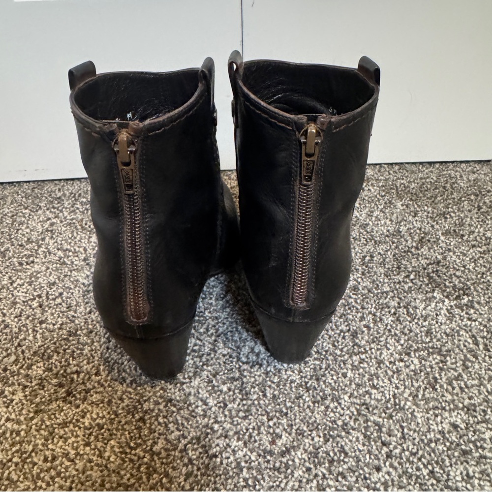 Stuart Weitzman Women’s Hipgal Leather Zip Ankle Western Booties Black Size 6.5 - Picture 2 of 10